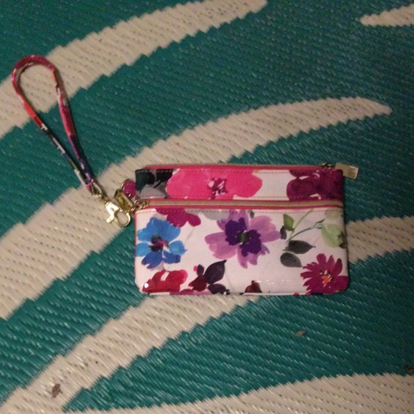 New wristlet by Rossetti - Picture 1 of 2